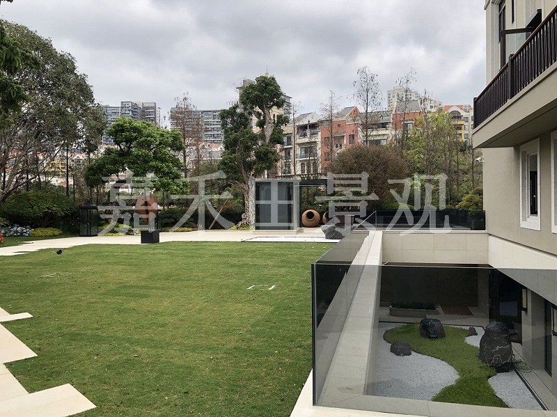 夏季別墅花園如何養(yǎng)護？